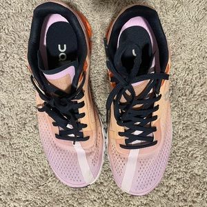 ON sneakers, barely worn!